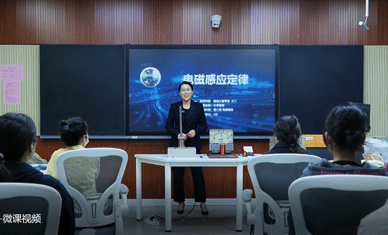 efd81fcdcbb3d2d14b46979d0dccd66c_720